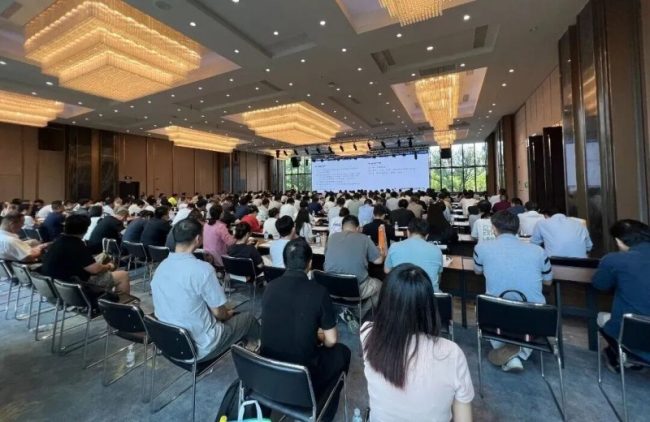 1758093764-71e26eaea863097 1758093764-71e26eaea863097